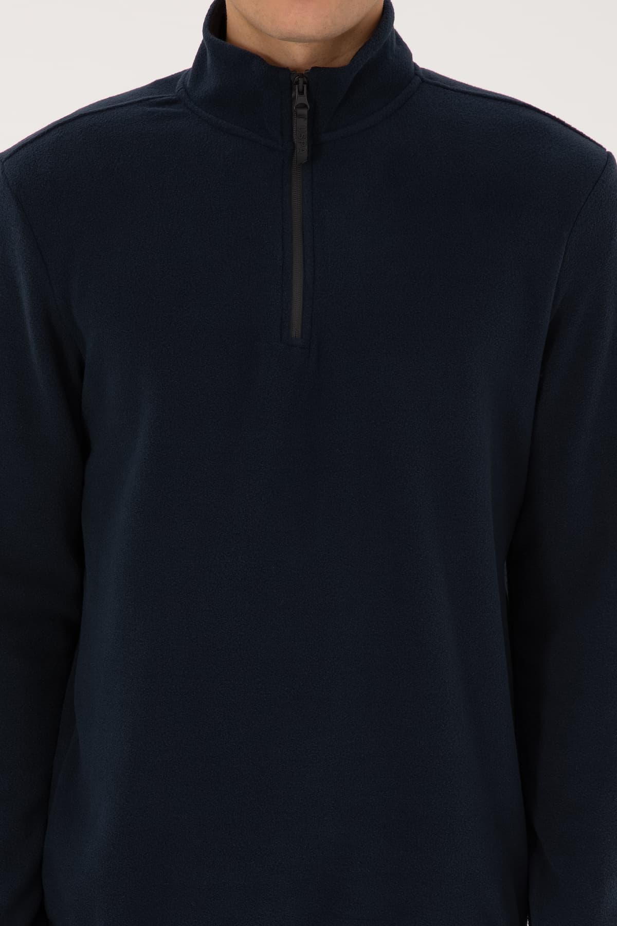 سوئیشرت مردانه U.S. Polo Assn. فیت معمولی پلار نیمزیپ سرمهای مدل 50313777-VR033 سوئیشرت مردانه U.S. Polo Assn. فیت معمولی پلار نیمزیپ سرمهای مدل 50313777-VR033
