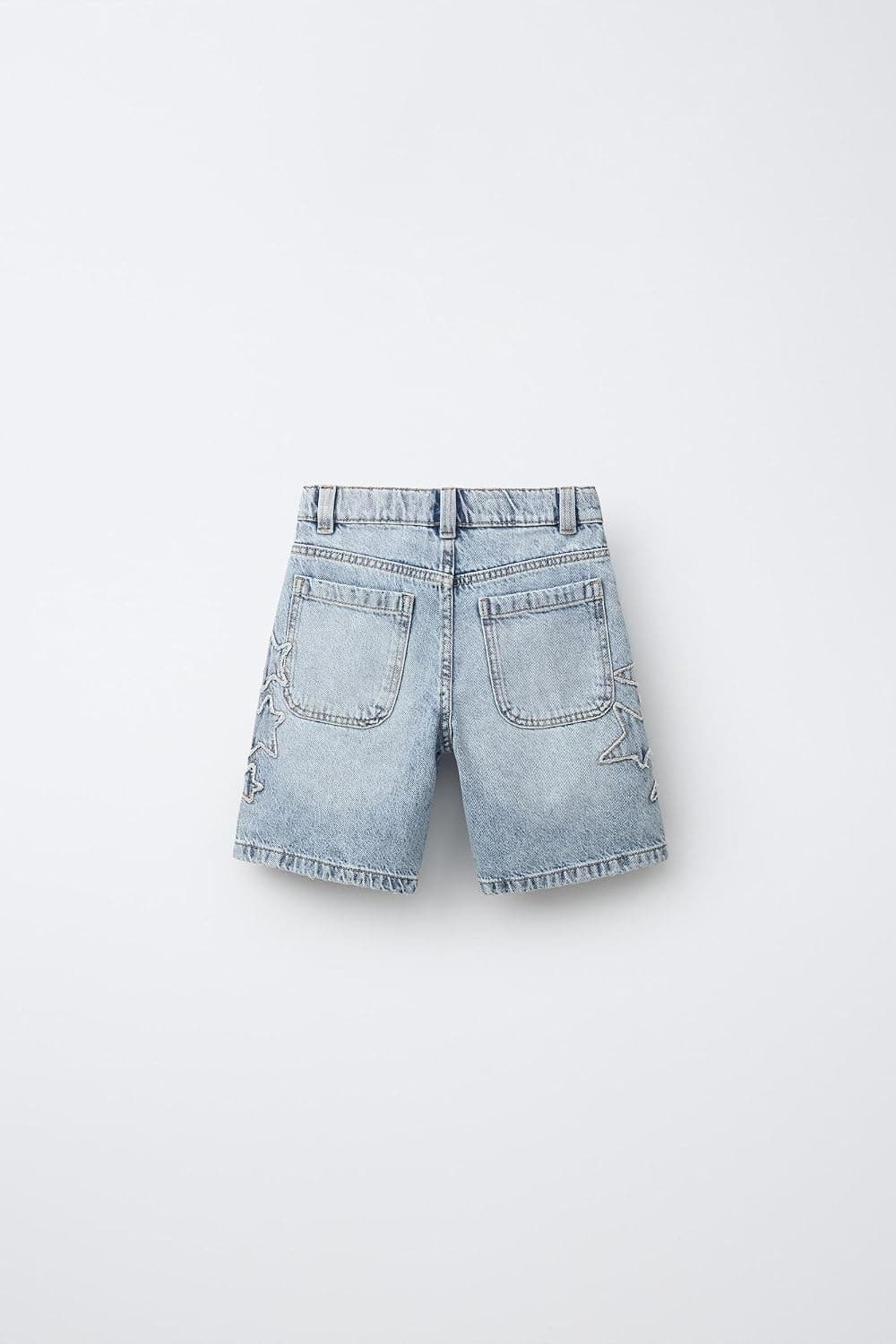 برمودا جین زنانه Zara با تزئین ستاره برمودا جین زنانه Zara با تزئین ستاره