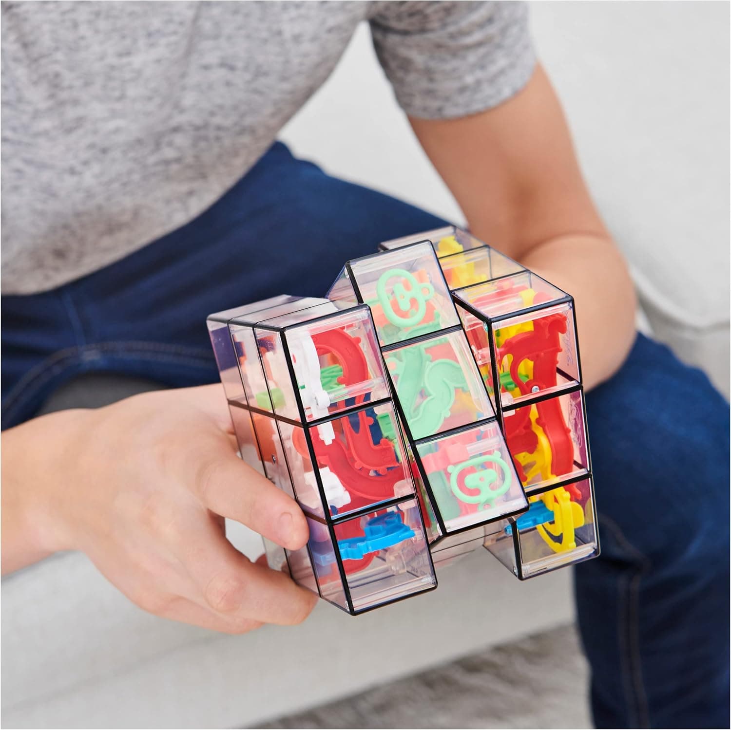 توپ پازل هزارتوی سهبعدی کودکان و بزرگسالان Spin Master Games مدل Rubik’s Perplexus Fusion 3x3 Gravity مناسب 8+ توپ پازل هزارتوی سهبعدی کودکان و بزرگسالان Spin Master Games مدل Rubik’s Perplexus Fusion 3x3 Gravity مناسب 8+