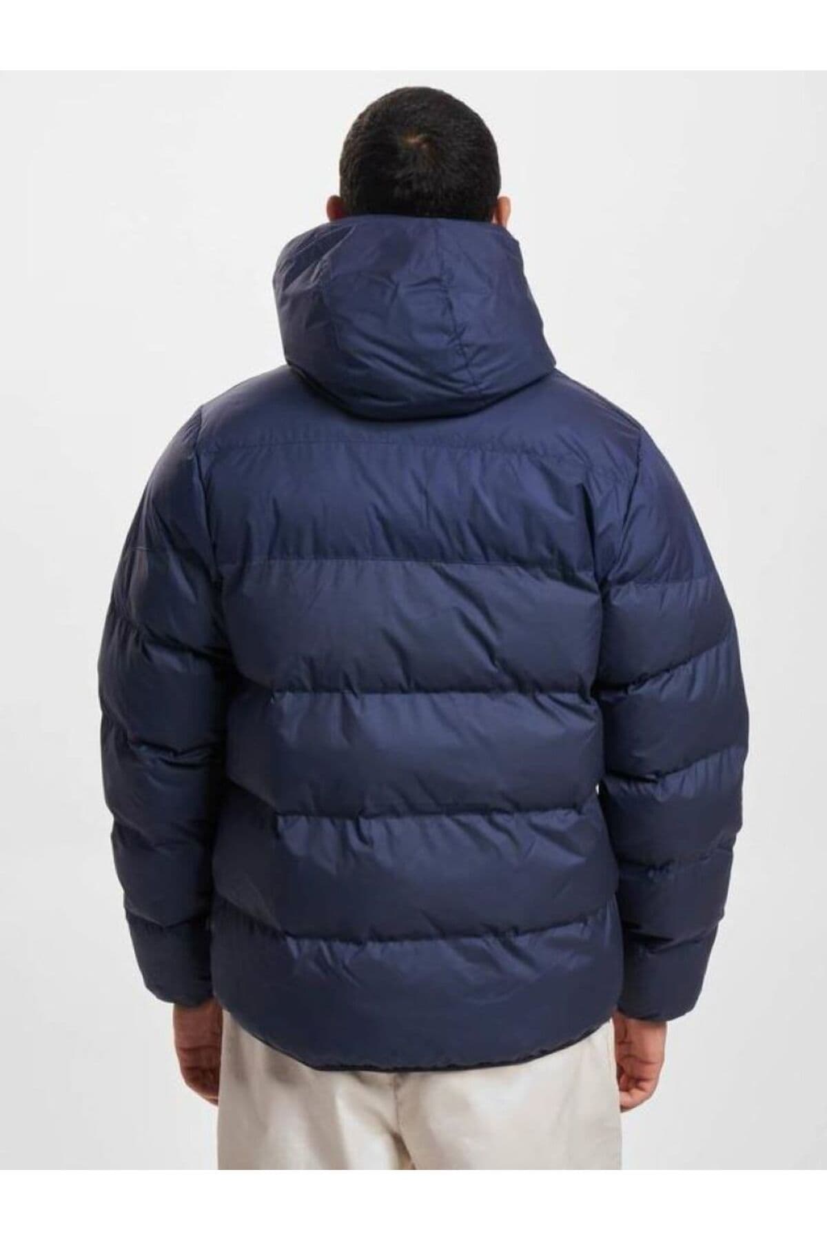 کاپشن مردانه Nike پفی سبک PrimaLoft مدل Windrunner Storm-FIT آبی کاپشن مردانه Nike پفی سبک PrimaLoft مدل Windrunner Storm-FIT آبی