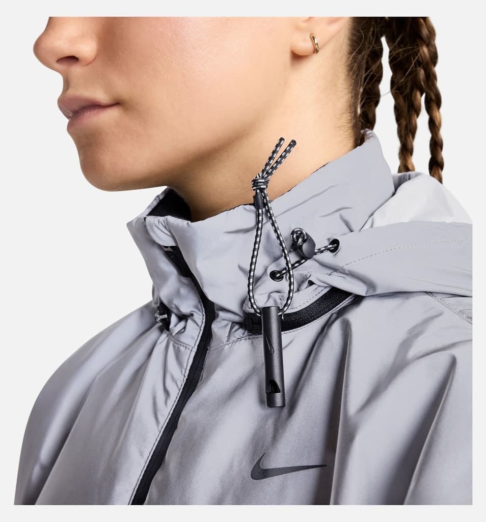 ژاکت ورزشی زنانه Nike Run Division Therma-Fit طوسی تمامزیپ شبرنگ مدل FV6420-011 ژاکت ورزشی زنانه Nike Run Division Therma-Fit طوسی تمامزیپ شبرنگ مدل FV6420-011