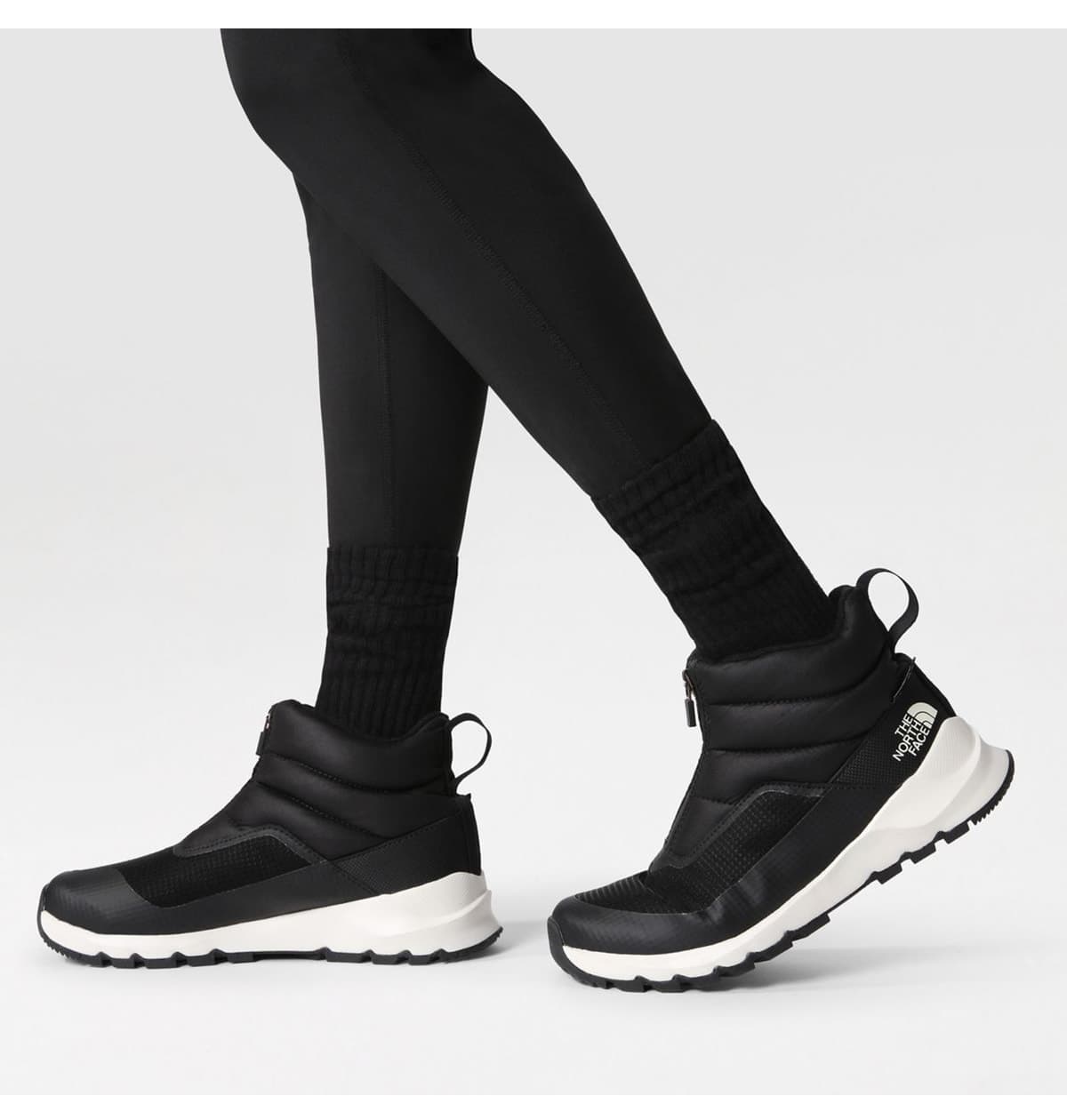 بوت زنانه The North Face Thermoball با زیپ مشکی بوت زنانه The North Face Thermoball با زیپ مشکی
