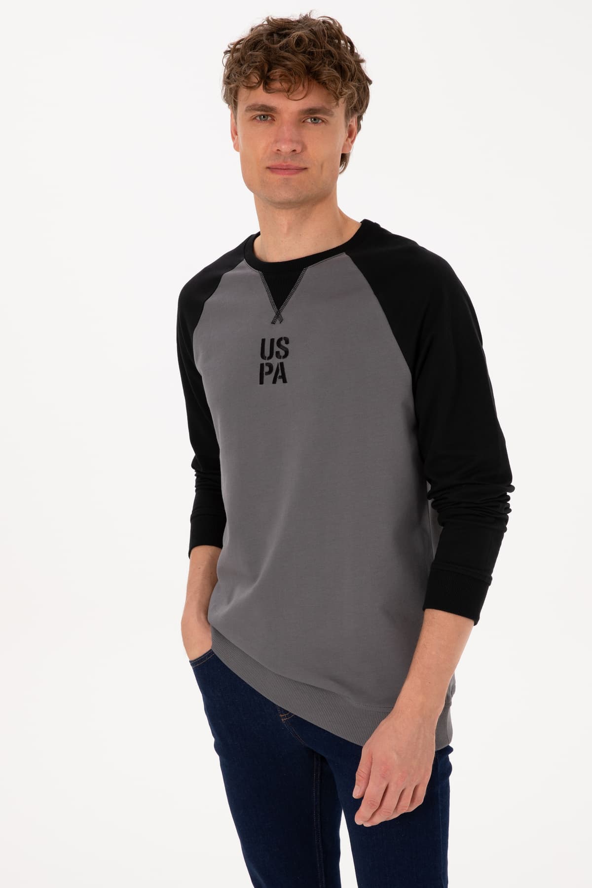 سوئیشرت مردانه U.S. Polo Assn. یقه گرد فیت معمولی نازک مشکی مدل 50315420-VR046 سوئیشرت مردانه U.S. Polo Assn. یقه گرد فیت معمولی نازک مشکی مدل 50315420-VR046