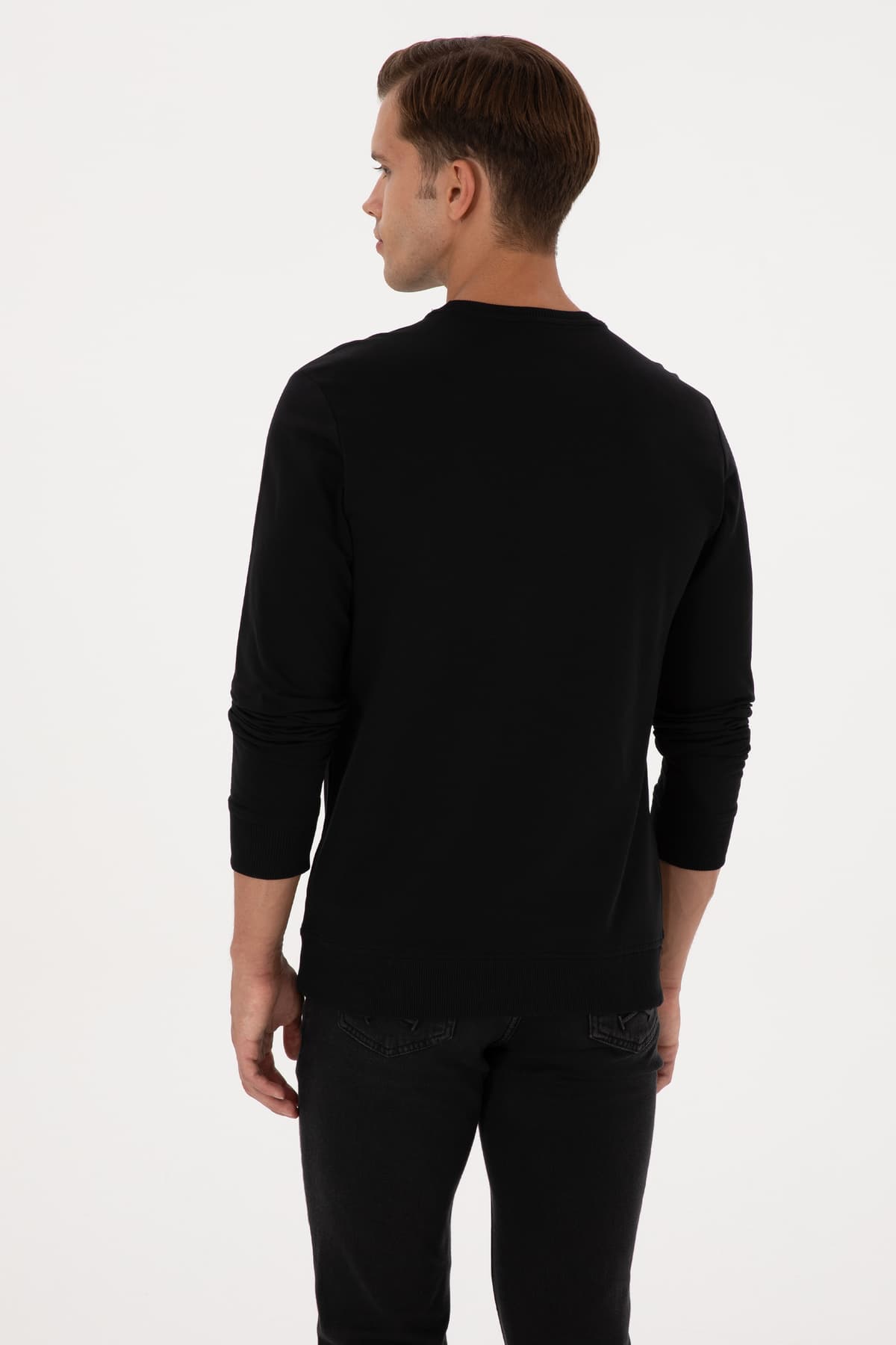 سوئیشرت مردانه U.S. Polo Assn. فیت معمولی یقه گرد مشکی نازک مدل 50315570-VR046 سوئیشرت مردانه U.S. Polo Assn. فیت معمولی یقه گرد مشکی نازک مدل 50315570-VR046