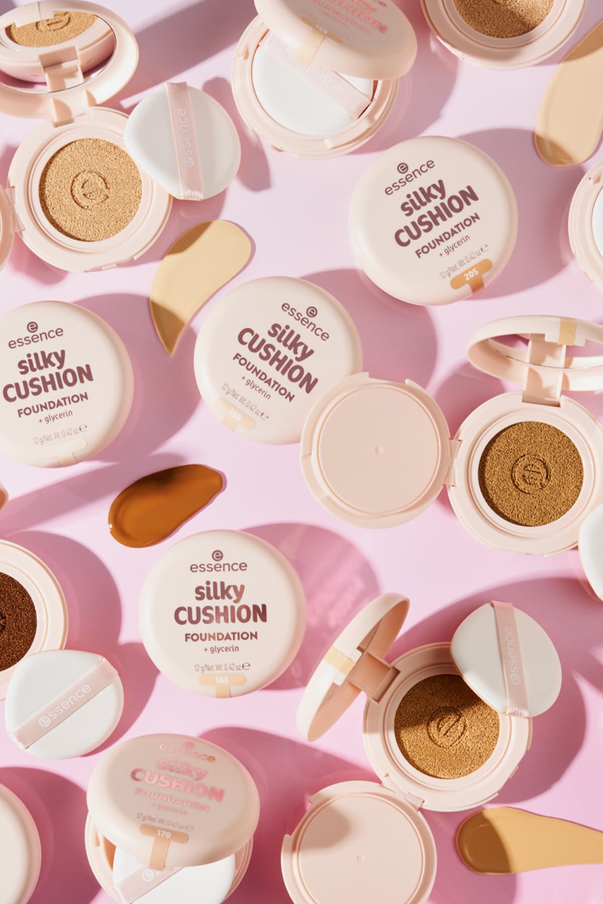 فاندیشن Essence Silky Cushion مدل 100 فاندیشن Essence Silky Cushion مدل 100