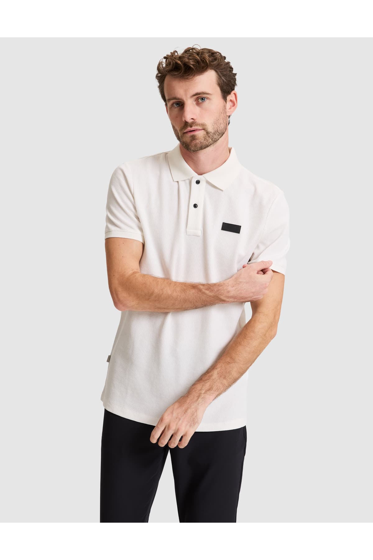 تیشرت یقه پولو Pierre Cardin سفید فیت اسلیم بافتدار دکمهدار مدل 50309959-VR013 تیشرت یقه پولو Pierre Cardin سفید فیت اسلیم بافتدار دکمهدار مدل 50309959-VR013