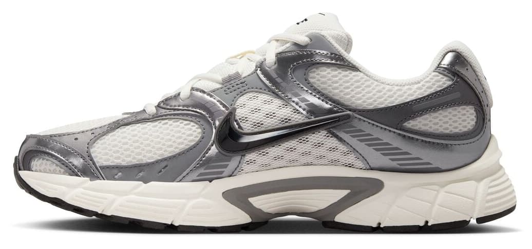 کفش ورزشی مردانه Nike سفید مدل V5 RNR HJ5228 009 کفش ورزشی مردانه Nike سفید مدل V5 RNR HJ5228 009