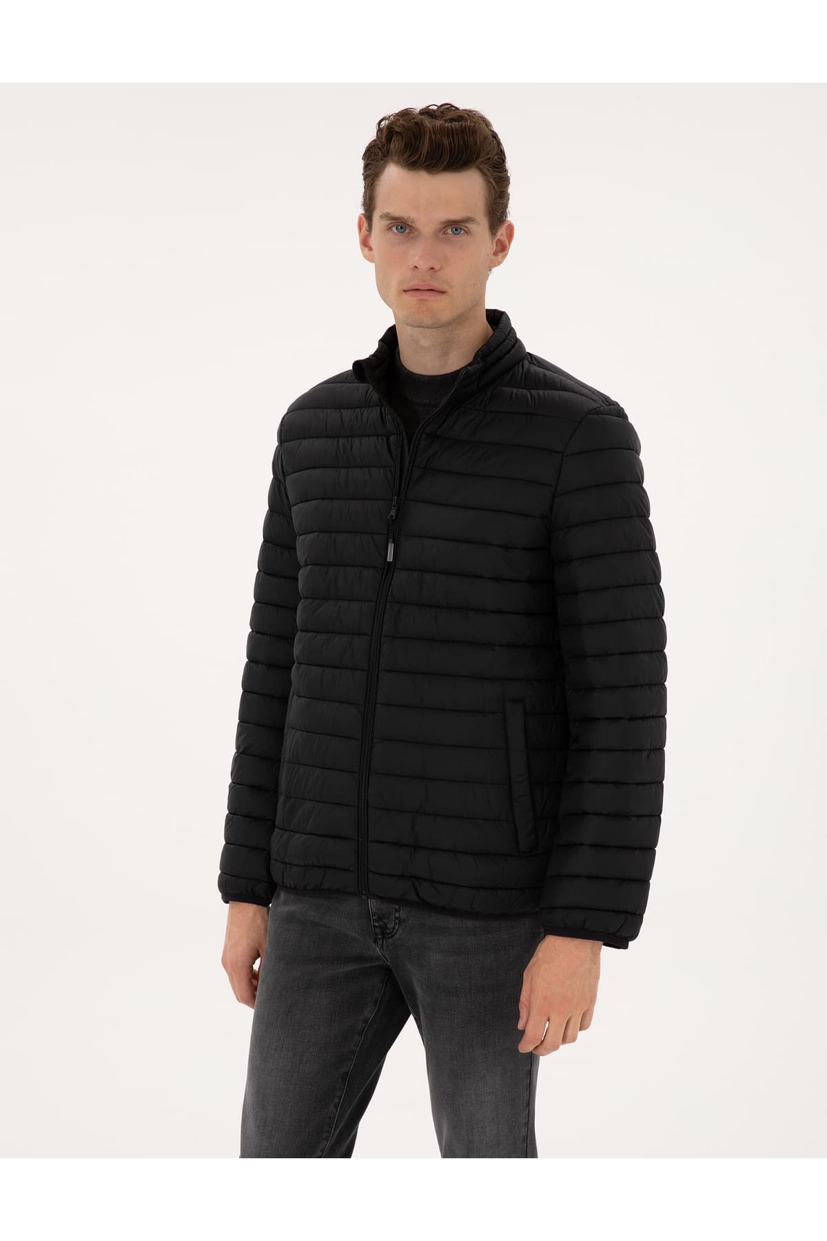 کاپشن مردانه Pierre Cardin مشکی کاپیتونه بیسیک مدل 50313921-VR046 کاپشن مردانه Pierre Cardin مشکی کاپیتونه بیسیک مدل 50313921-VR046