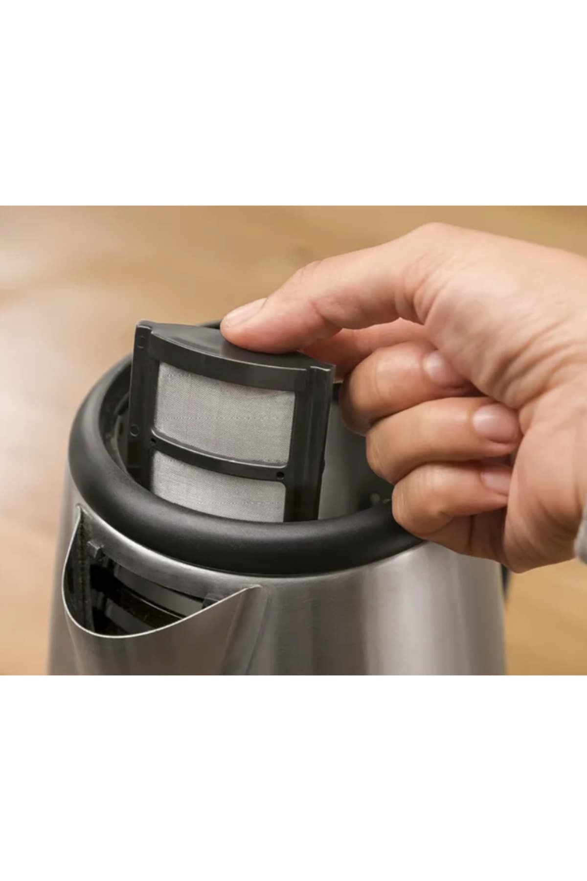 چایساز Bosch استیل ضدزنگ با قوری شیشهای مدل TTA5603 چایساز Bosch استیل ضدزنگ با قوری شیشهای مدل TTA5603