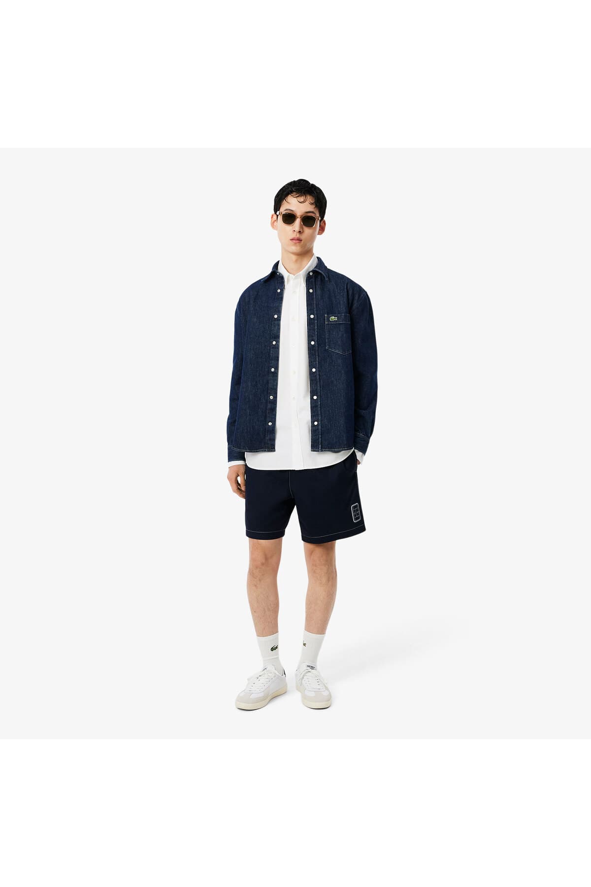 پیراهن مردانه Lacoste سفید یقه دکمهدار فیت معمولی پیراهن مردانه Lacoste سفید یقه دکمهدار فیت معمولی