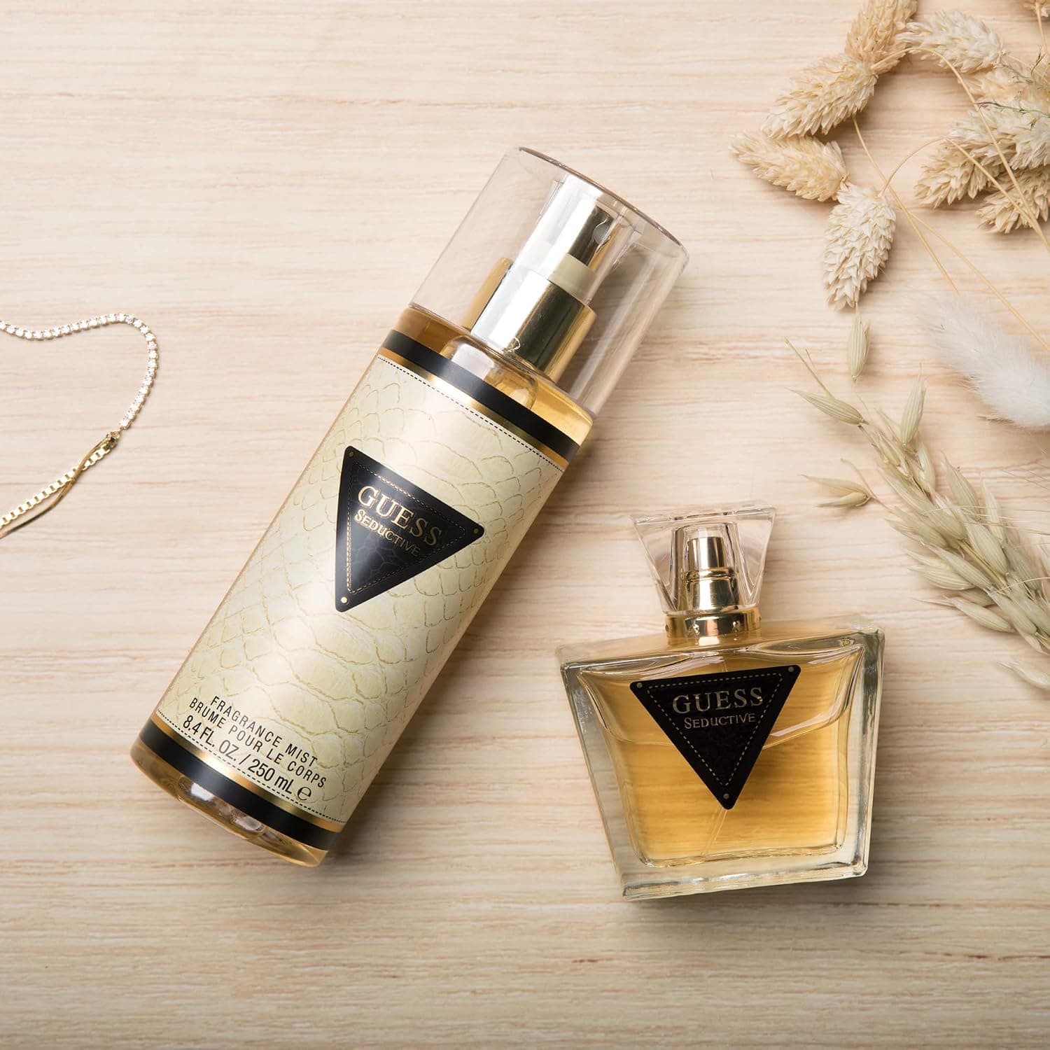ست عطر زنانه GUESS Seductive ادو تویلت 2.5 Fl. Oz. و میست 4.2 Fl. Oz. ست عطر زنانه GUESS Seductive ادو تویلت 2.5 Fl. Oz. و میست 4.2 Fl. Oz.