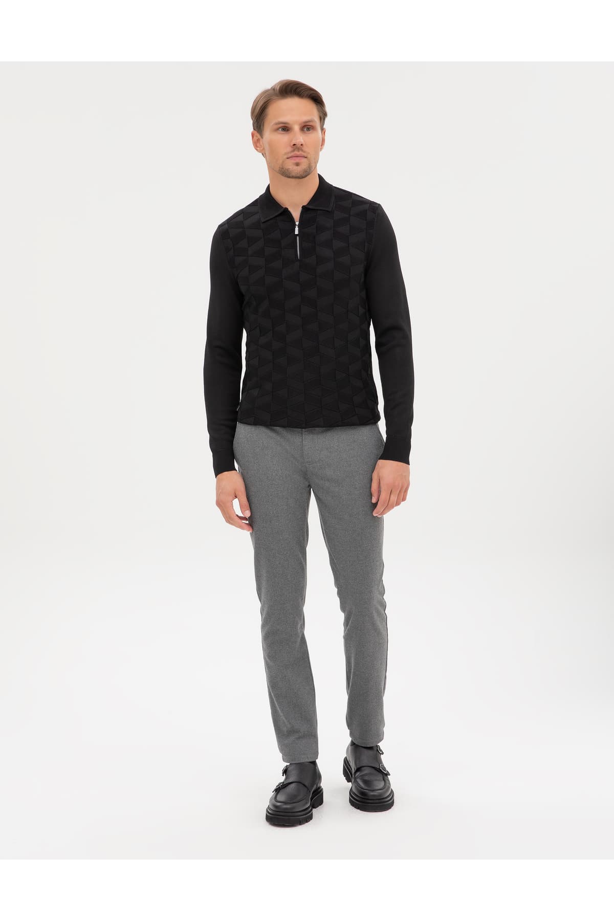 پلیور مردانه Pierre Cardin مشکی اسلیم فیت یقه پولو زیپدار مدل 50315688-VR046 پلیور مردانه Pierre Cardin مشکی اسلیم فیت یقه پولو زیپدار مدل 50315688-VR046