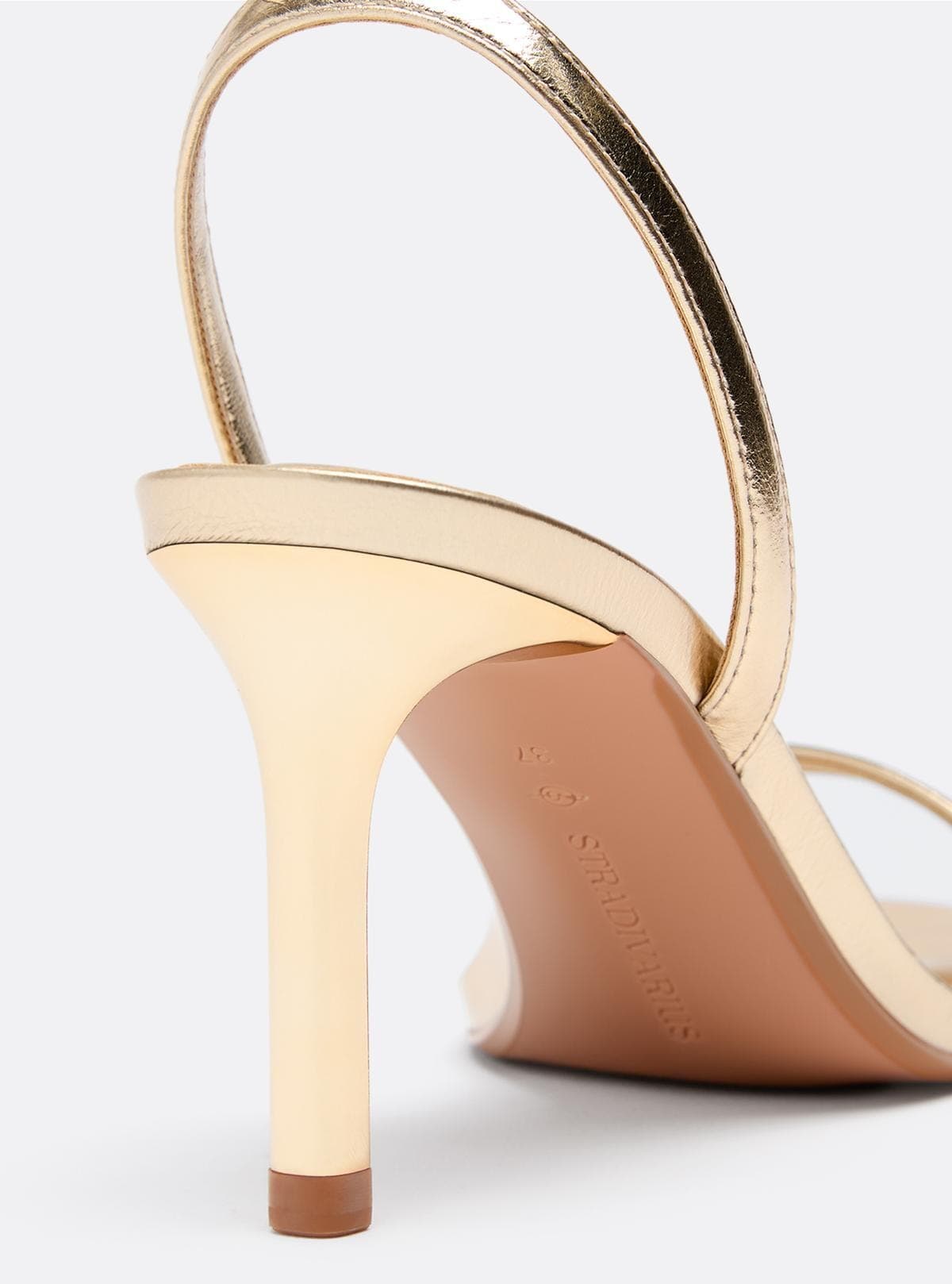 صندل زنانه Stradivarius پاشنه سوزنی صندل زنانه Stradivarius پاشنه سوزنی