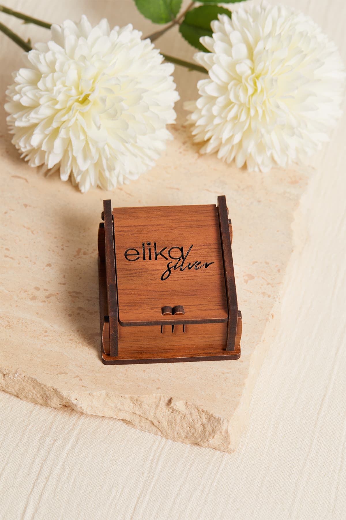 گردنبند زنانه Elika Silver طرح دانه برف نقره 925 گردنبند زنانه Elika Silver طرح دانه برف نقره 925