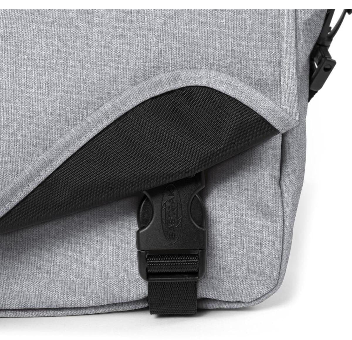 کیف مسنجر زنانه Eastpak بند دوشی Jr خاکستری مدل EK0000773631 کیف مسنجر زنانه Eastpak بند دوشی Jr خاکستری مدل EK0000773631