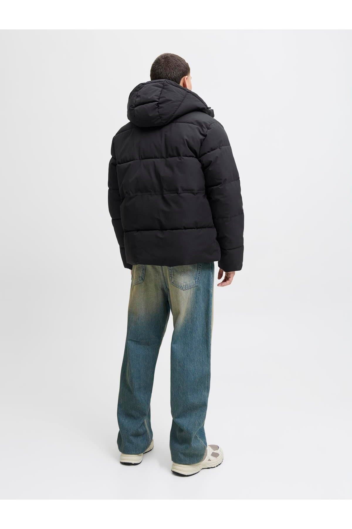 ژاکت پفی مردانه Jack & Jones مشکی مدل JJEOWEN ژاکت پفی مردانه Jack & Jones مشکی مدل JJEOWEN