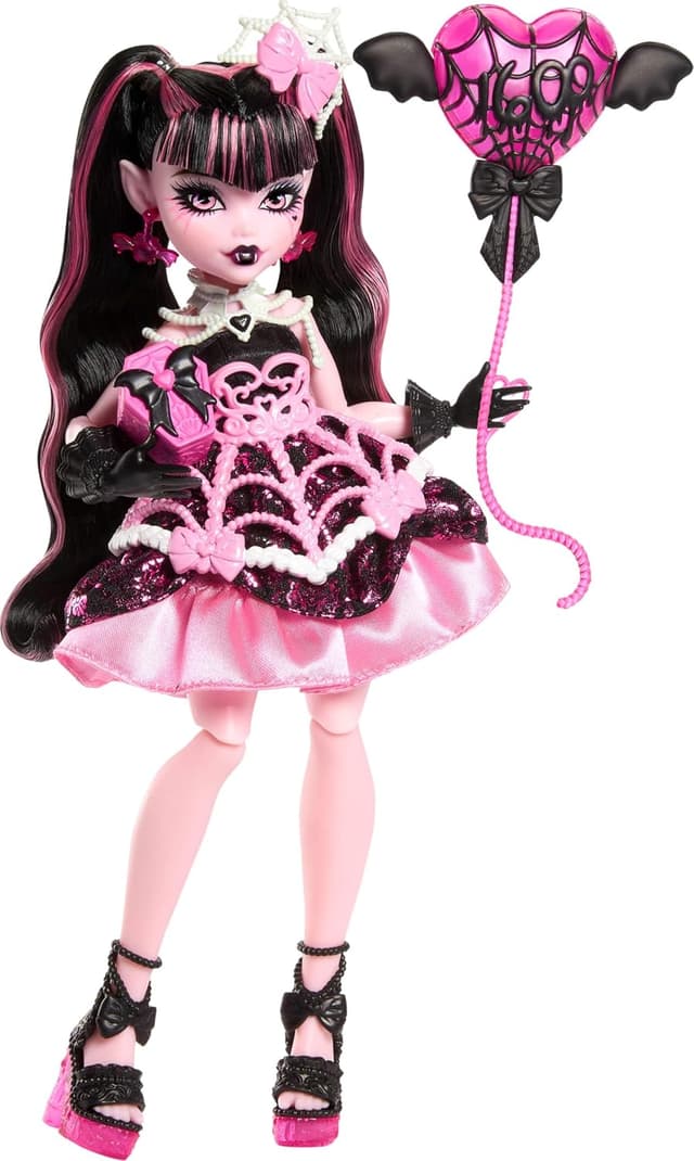 عروسک Draculaura Monster High با لباس مهمانی صورتی و لوازم جانبی تم تولد مدل JBG74 عروسک Draculaura Monster High با لباس مهمانی صورتی و لوازم جانبی تم تولد مدل JBG74