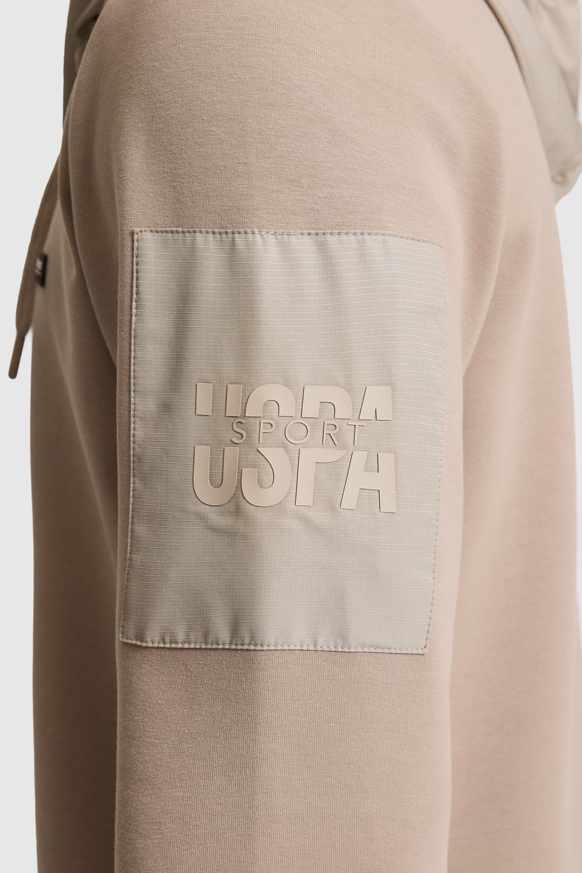 سوئیشرت مردانه U.S. Polo Assn. بژ تیره مدل 50312601-VR088 سوئیشرت مردانه U.S. Polo Assn. بژ تیره مدل 50312601-VR088