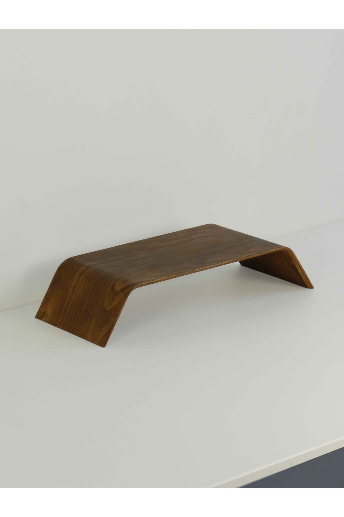 پایه مانیتور و استند بالابرنده کامپیوتر Fagus Wood چوبی گردویی مدل CEVİZ پایه مانیتور و استند بالابرنده کامپیوتر Fagus Wood چوبی گردویی مدل CEVİZ