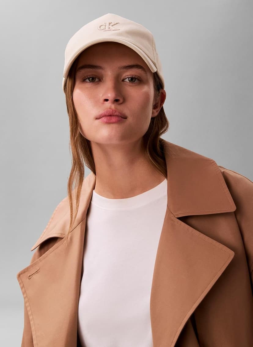 کلاه زنانه Calvin Klein پنبهای 100% لوگودار مدل LV04F5044GYBH کلاه زنانه Calvin Klein پنبهای 100% لوگودار مدل LV04F5044GYBH
