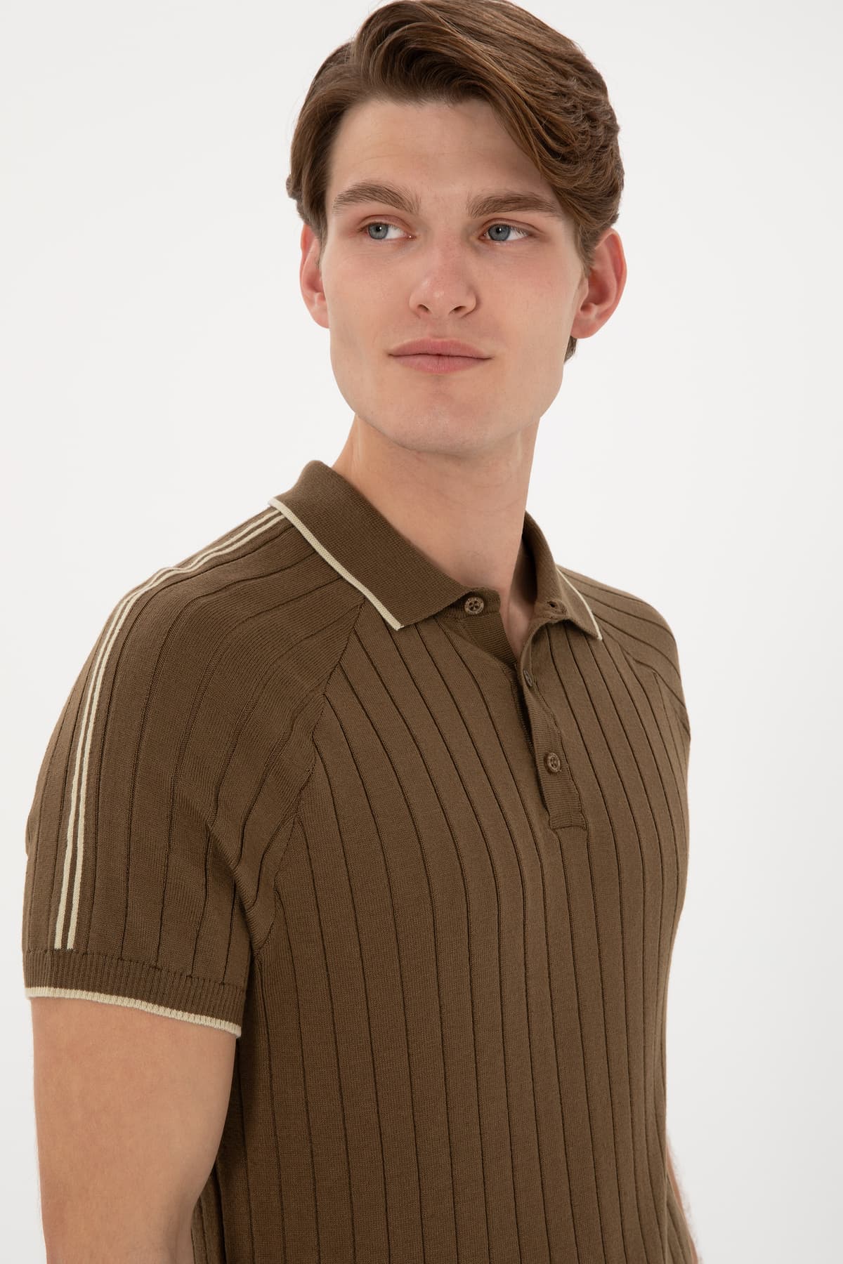 تیشرت مردانه U.S. Polo Assn. یقه گرد فیت اسلیم خاکی مدل 50306481-VR027 تیشرت مردانه U.S. Polo Assn. یقه گرد فیت اسلیم خاکی مدل 50306481-VR027