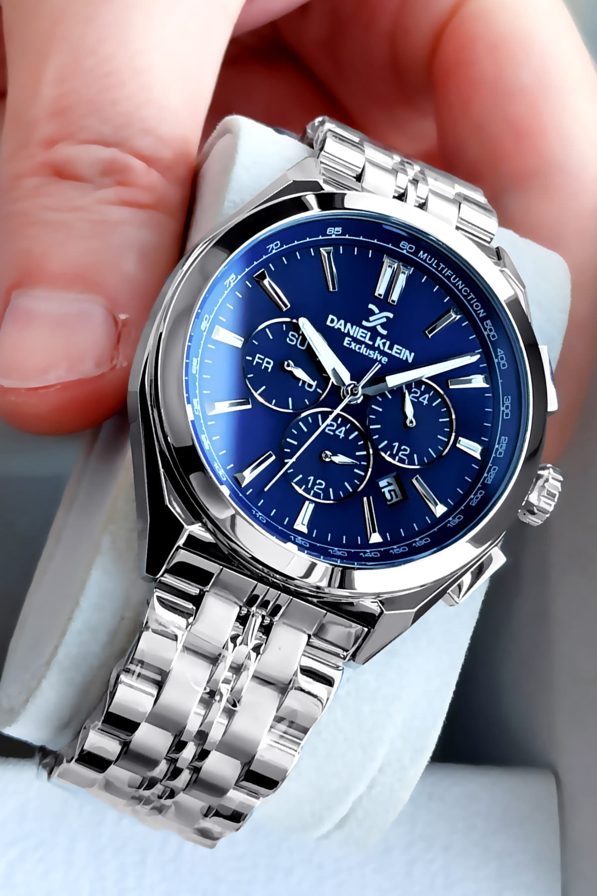 ساعت مچی مردانه Daniel Klein چندکاره ضدآب 3 ATM بند فولادی نقرهای مدل Dker2038c3 ساعت مچی مردانه Daniel Klein چندکاره ضدآب 3 ATM بند فولادی نقرهای مدل Dker2038c3
