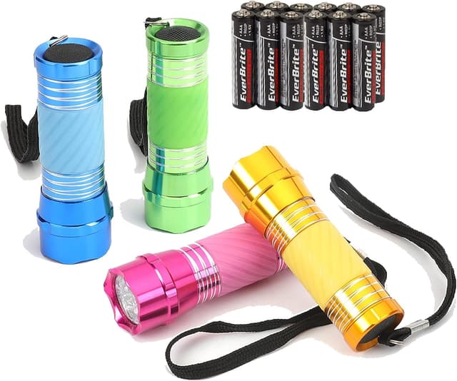 چراغقوه LED مینی شبتاب قابلحمل EverBrite بسته 4 عددی چراغقوه LED مینی شبتاب قابلحمل EverBrite بسته 4 عددی
