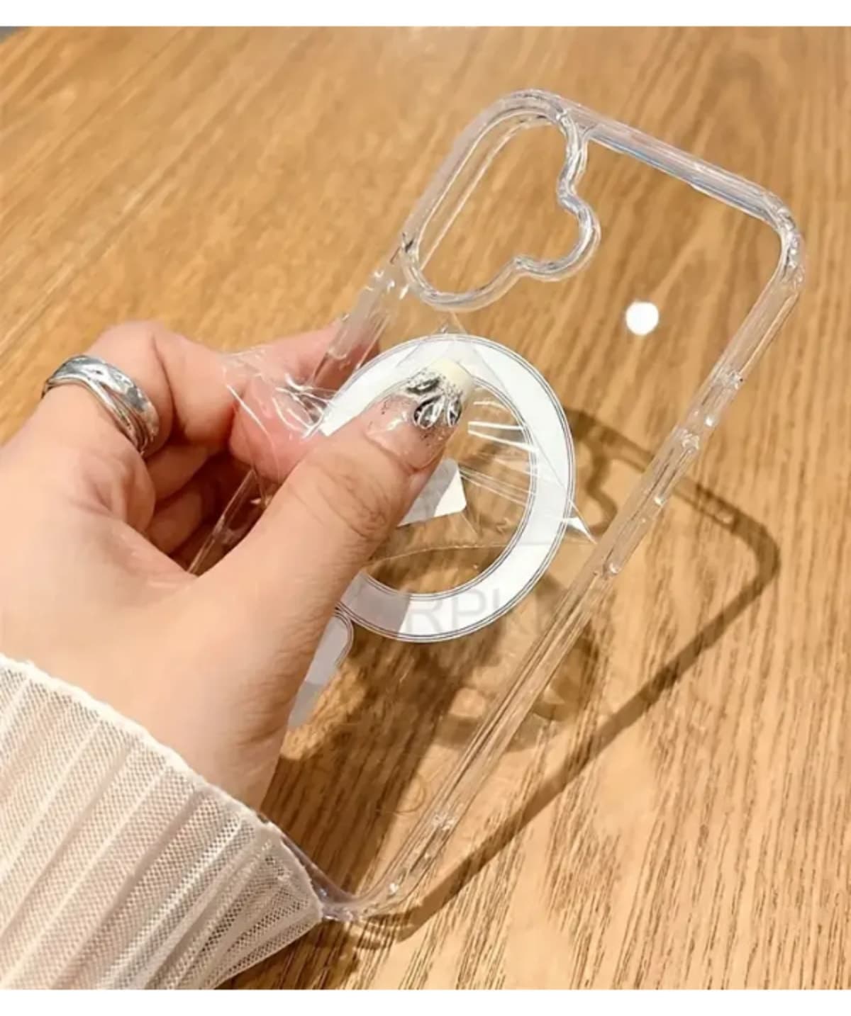 قاب گوشی KVK PRİVACY مدل Iphone 16 شفاف MagSafe ضد ضربه برجستگی دوربین قاب گوشی KVK PRİVACY مدل Iphone 16 شفاف MagSafe ضد ضربه برجستگی دوربین
