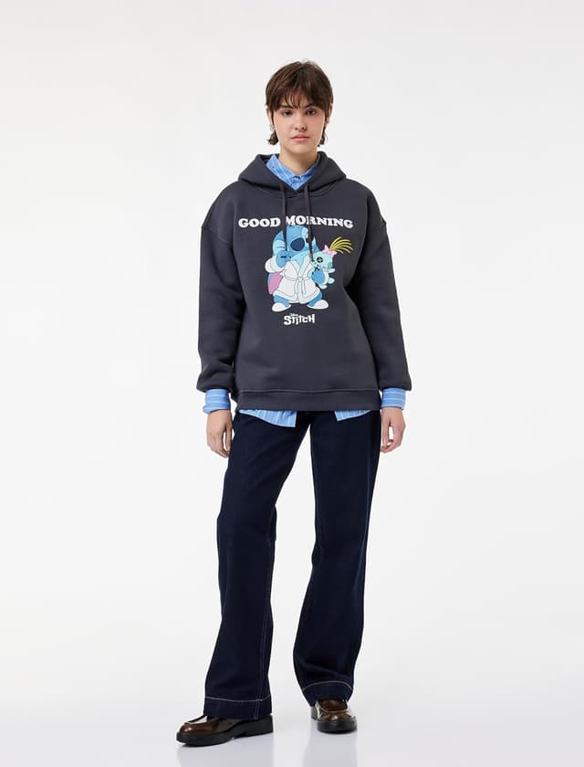 سویشرت Koton کلاهدار آستینبلند اورسایز چاپی دارای مجوز Stitch سویشرت Koton کلاهدار آستینبلند اورسایز چاپی دارای مجوز Stitch