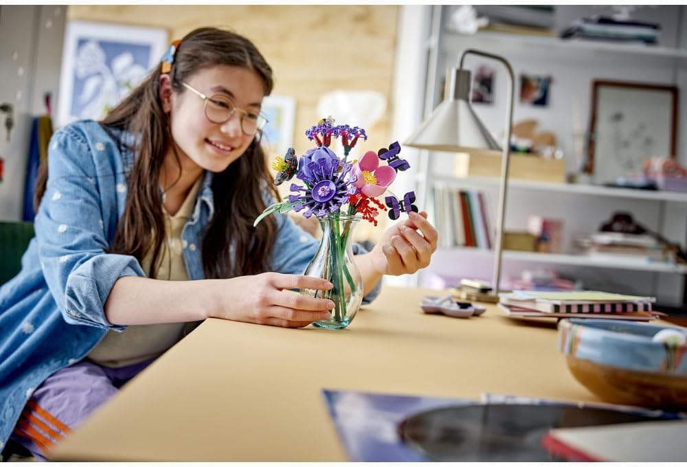 لگو Botanicals Olivia Rodrigo's Flower Bouquet مدل 11507 لگو Botanicals Olivia Rodrigo's Flower Bouquet مدل 11507