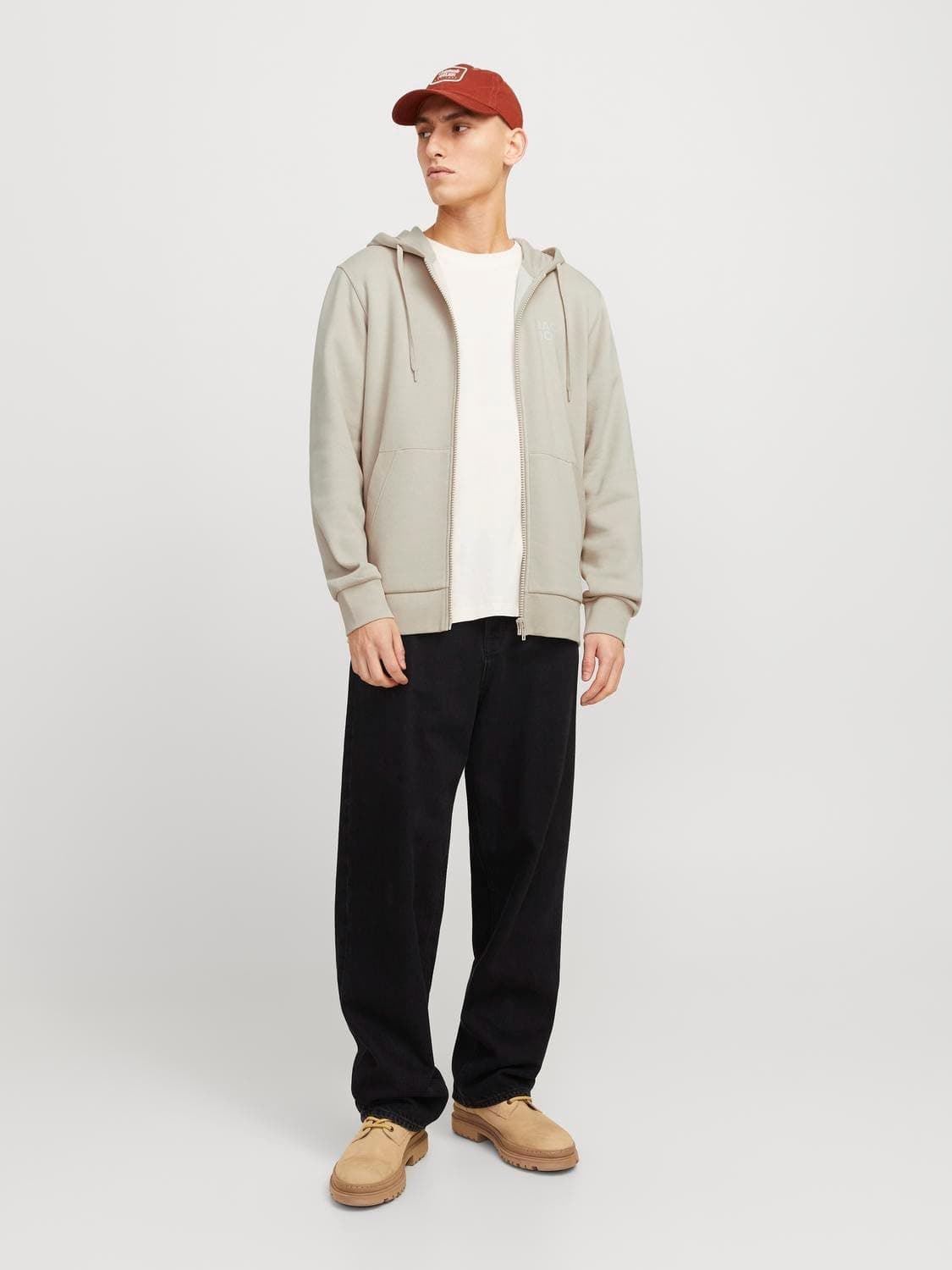 سویشرت مردانه JACK & JONES با کلاه زیپدار مدل JJECORP LOGO مهتابی سایز L سویشرت مردانه JACK & JONES با کلاه زیپدار مدل JJECORP LOGO مهتابی سایز L