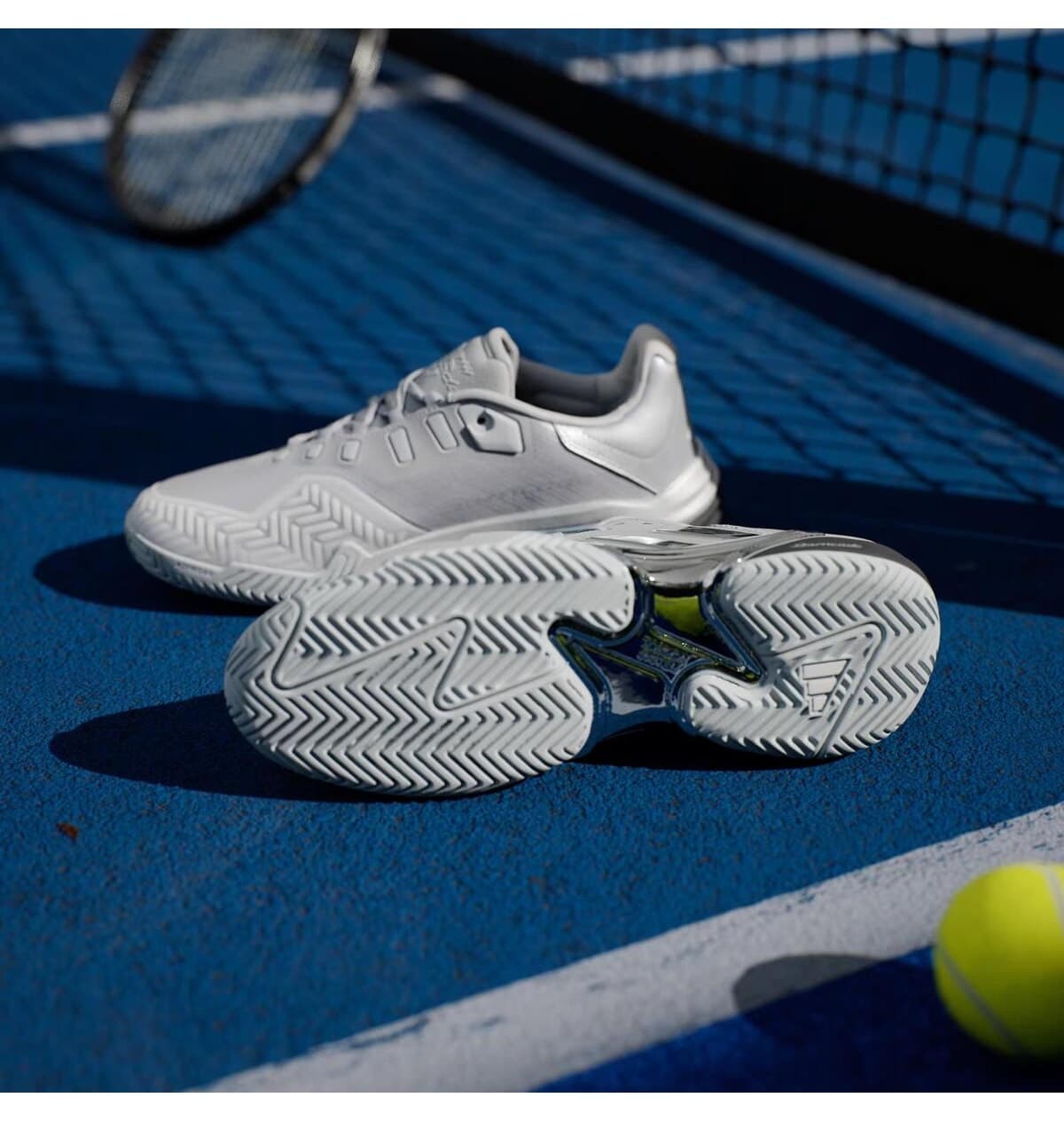 کفش تنیس مردانه adidas نسخه نقرهای مدل Barricade 13 کفش تنیس مردانه adidas نسخه نقرهای مدل Barricade 13