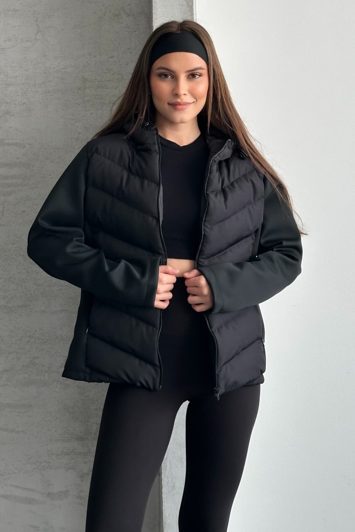 کاپشن زنانه کلاهدار مشکی حرارتی moda armanc مدل ZR Range Rover Mom کاپشن زنانه کلاهدار مشکی حرارتی moda armanc مدل ZR Range Rover Mom