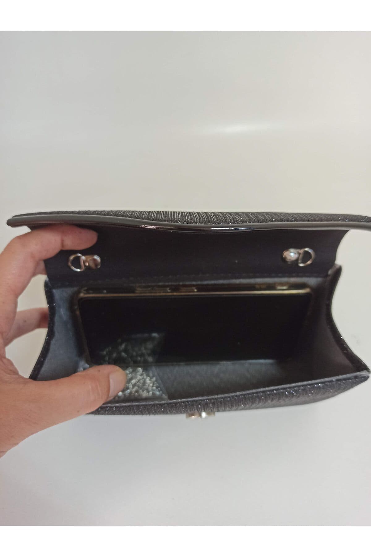 کیف مجلسی زنانه dizaynbag مشکی پولکدار منجوقدوزی کیف مجلسی زنانه dizaynbag مشکی پولکدار منجوقدوزی