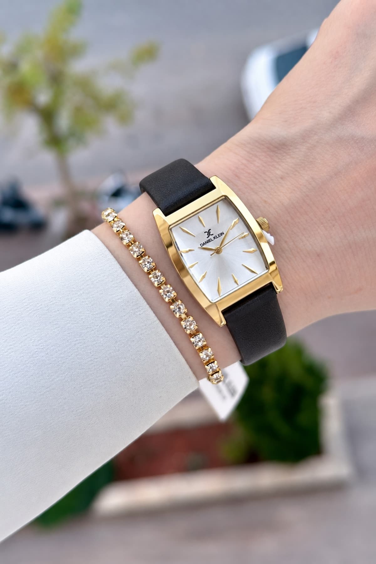 ساعت مچی زنانه Daniel Klein کیس طلایی بند مشکی 23 mm ساعت مچی زنانه Daniel Klein کیس طلایی بند مشکی 23 mm