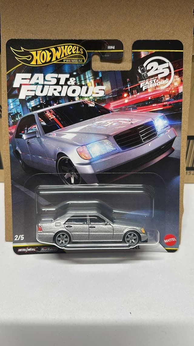 ماشین اسباببازی Hot Wheels Fast And Furious ویژه بیستوپنجمین سالگرد Mercedes-Benz 500 SEL مدل HNW46 ماشین اسباببازی Hot Wheels Fast And Furious ویژه بیستوپنجمین سالگرد Mercedes-Benz 500 SEL مدل HNW46