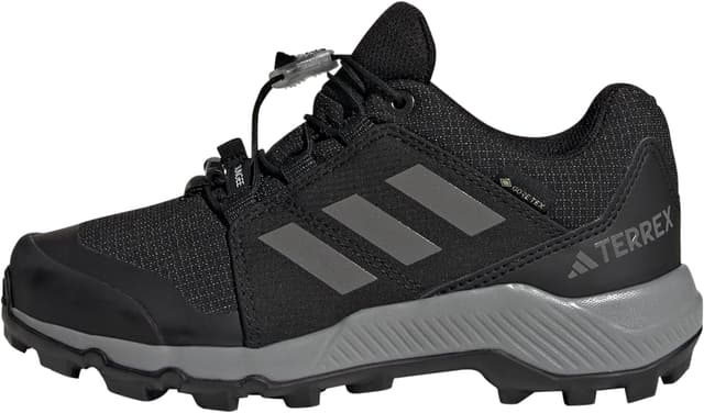 کفش پسرانه adidas Terrex با فناوری Gore-Tex مخصوص فضای باز کفش پسرانه adidas Terrex با فناوری Gore-Tex مخصوص فضای باز
