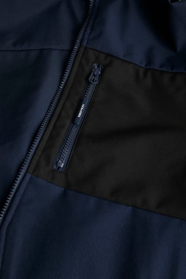 مونت مردانه Jack & Jones softshell زیپدار کلاهدار مدل Lupo مونت مردانه Jack & Jones softshell زیپدار کلاهدار مدل Lupo