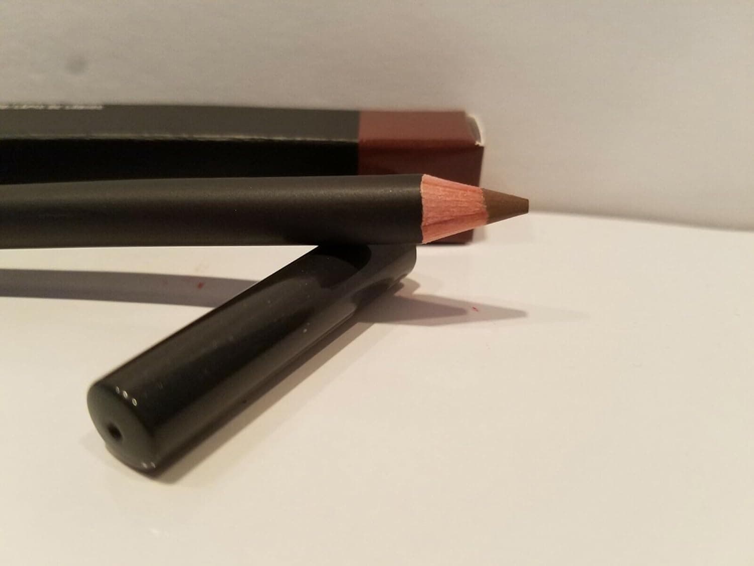 مداد لب MAC Lip Care چوب پنبهای 1.45g/0.05oz مداد لب MAC Lip Care چوب پنبهای 1.45g/0.05oz