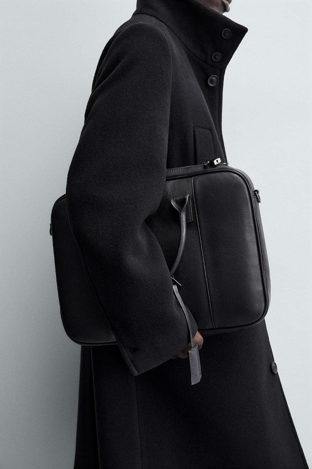 کیف اسناد چرمی Zara مشکی سایز استاندارد کیف اسناد چرمی Zara مشکی سایز استاندارد