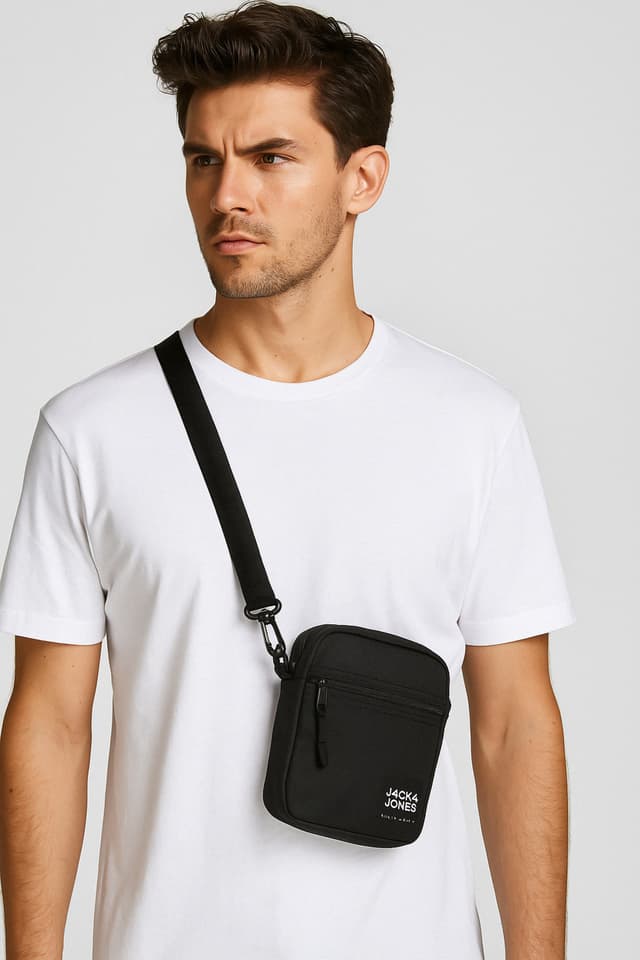 کیف مردانه Jack & Jones Jamıe Small مدل 12158443 کیف مردانه Jack & Jones Jamıe Small مدل 12158443