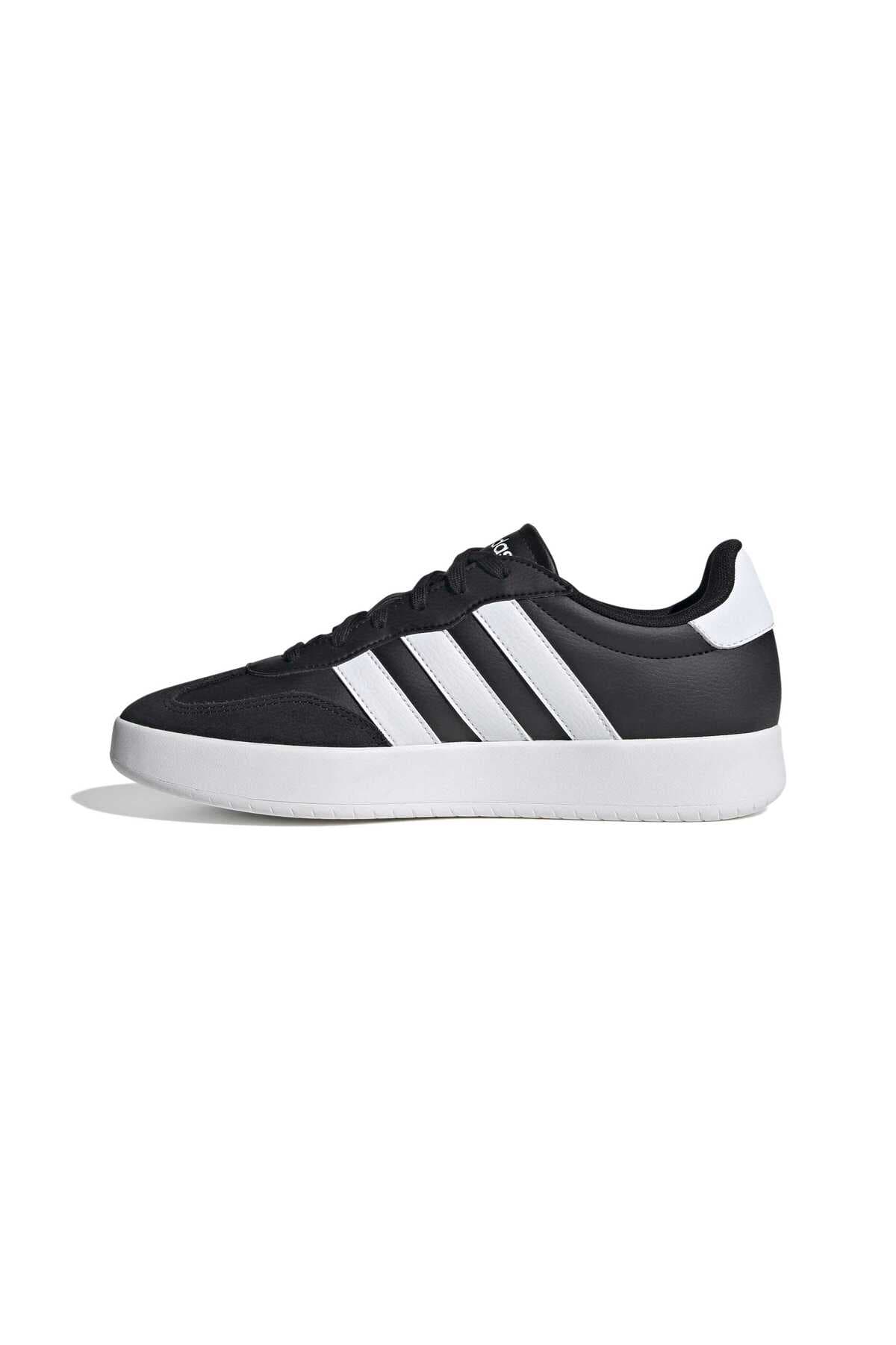 کفش کتانی adidas مدل Barreda JI2307 کفش کتانی adidas مدل Barreda JI2307