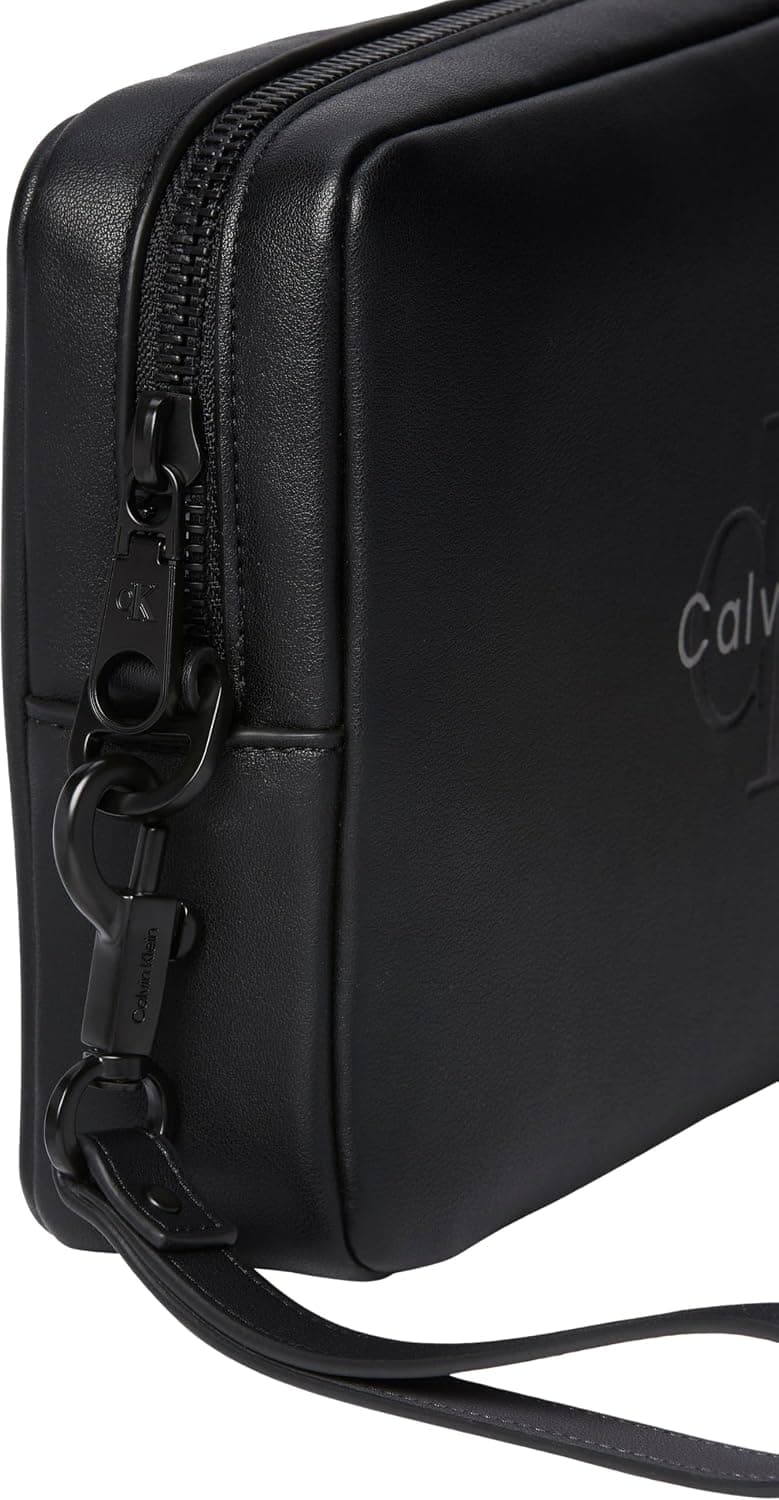 کیف مردانه Calvin Klein با دسته مشکی BOLD POUCH OS کیف مردانه Calvin Klein با دسته مشکی BOLD POUCH OS