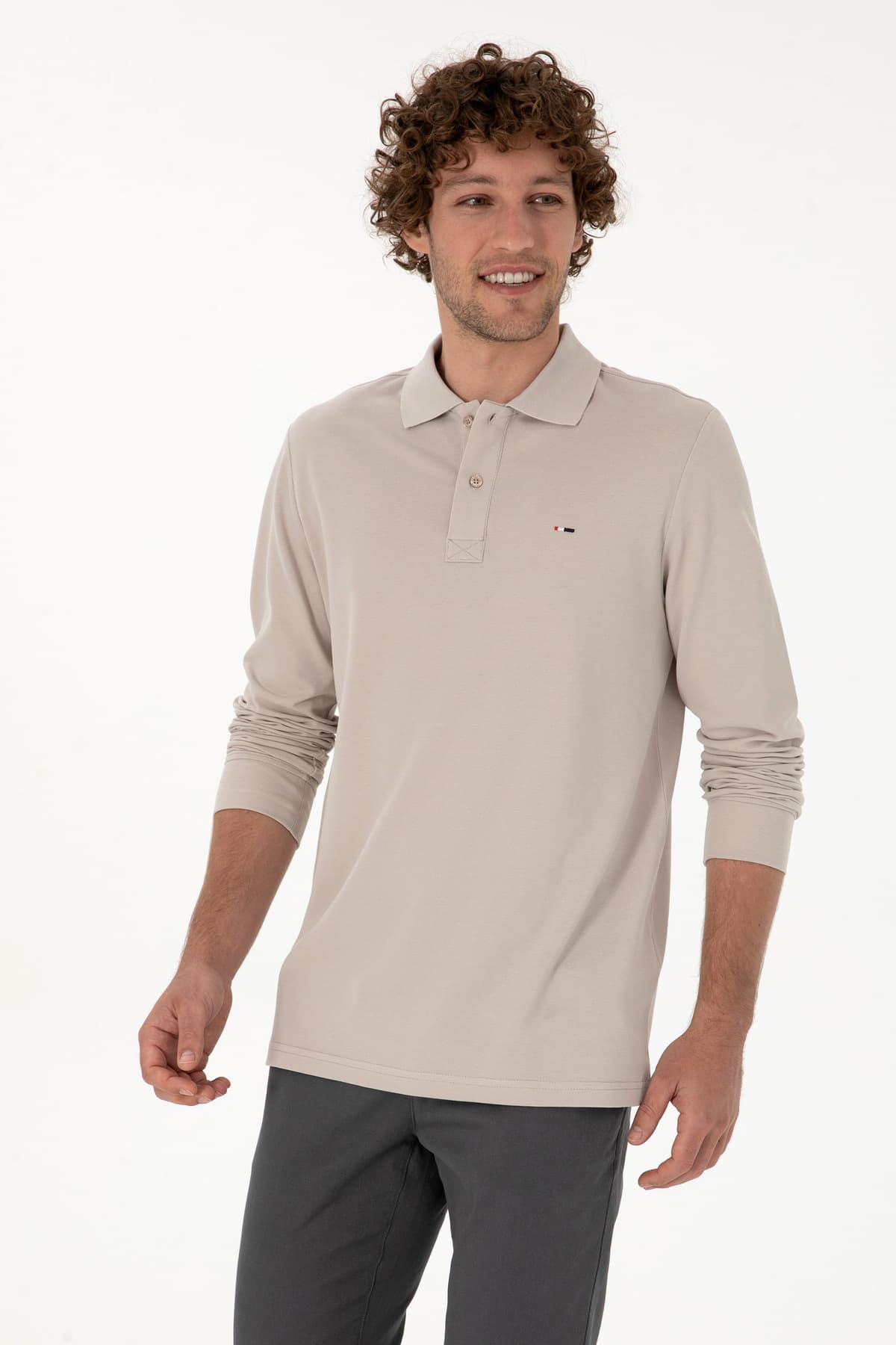 سوئیشرت مردانه U.S. Polo Assn. فیت معمولی یقه پولو سنگی ساده مدل 50315941-VR049 سوئیشرت مردانه U.S. Polo Assn. فیت معمولی یقه پولو سنگی ساده مدل 50315941-VR049
