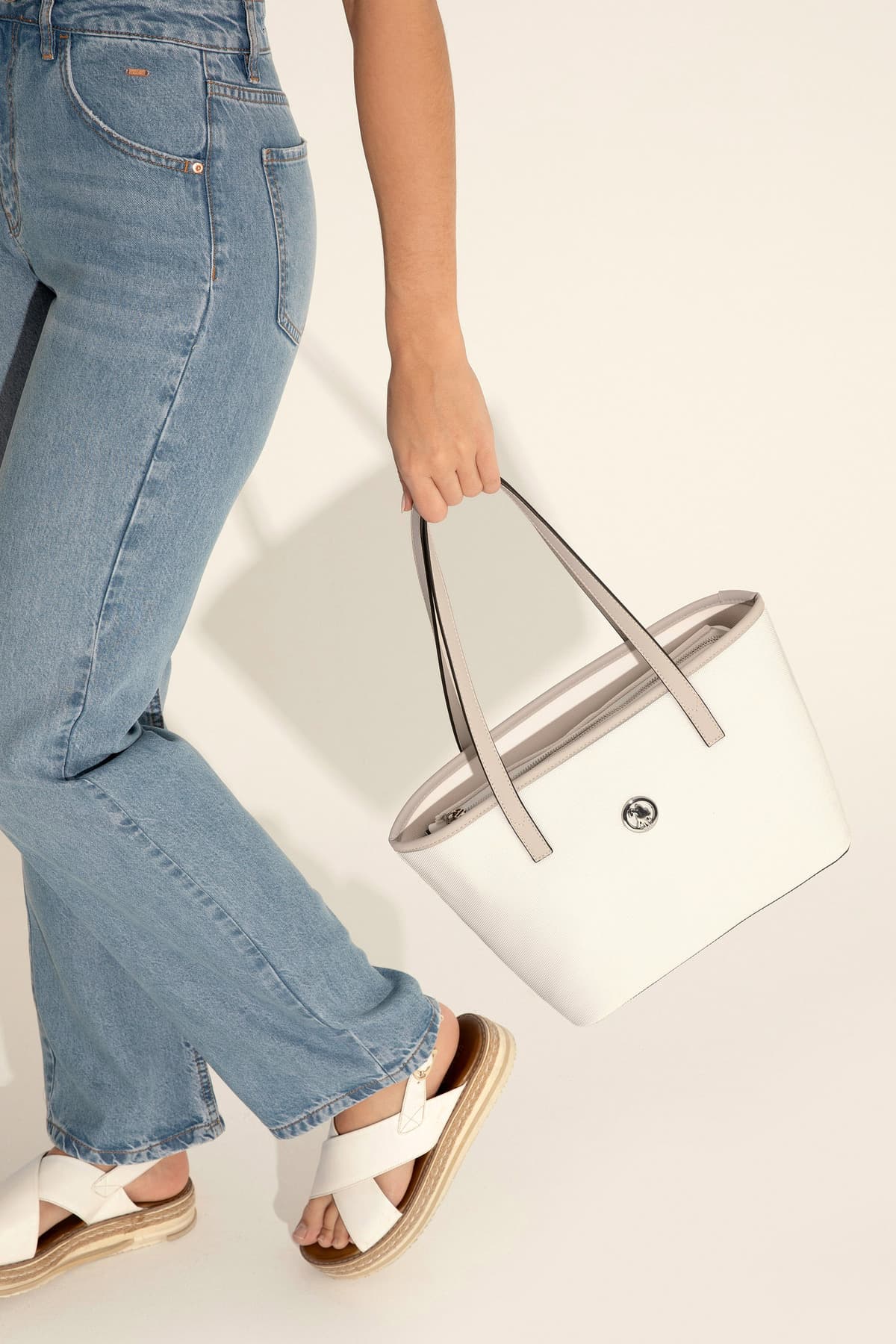 کیف دوشی زنانه U.S. Polo Assn. سفید مدل 50293676-VR013 کیف دوشی زنانه U.S. Polo Assn. سفید مدل 50293676-VR013