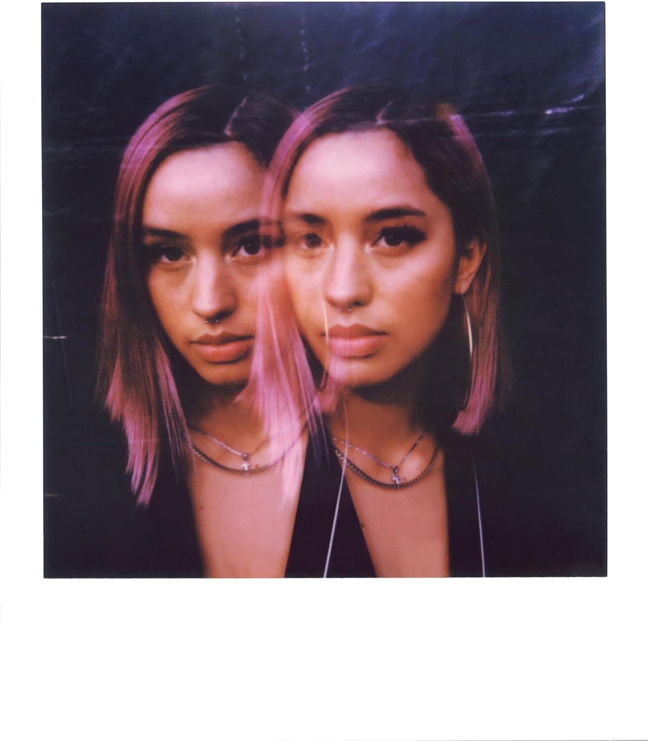 دوربین فوری Polaroid Now+ 3rd Generation I-Type مرجانی با اتصال Bluetooth و کنترل اپلیکیشن، فقط دوربین بدون فیلم مدل 9162 دوربین فوری Polaroid Now+ 3rd Generation I-Type مرجانی با اتصال Bluetooth و کنترل اپلیکیشن، فقط دوربین بدون فیلم مدل 9162