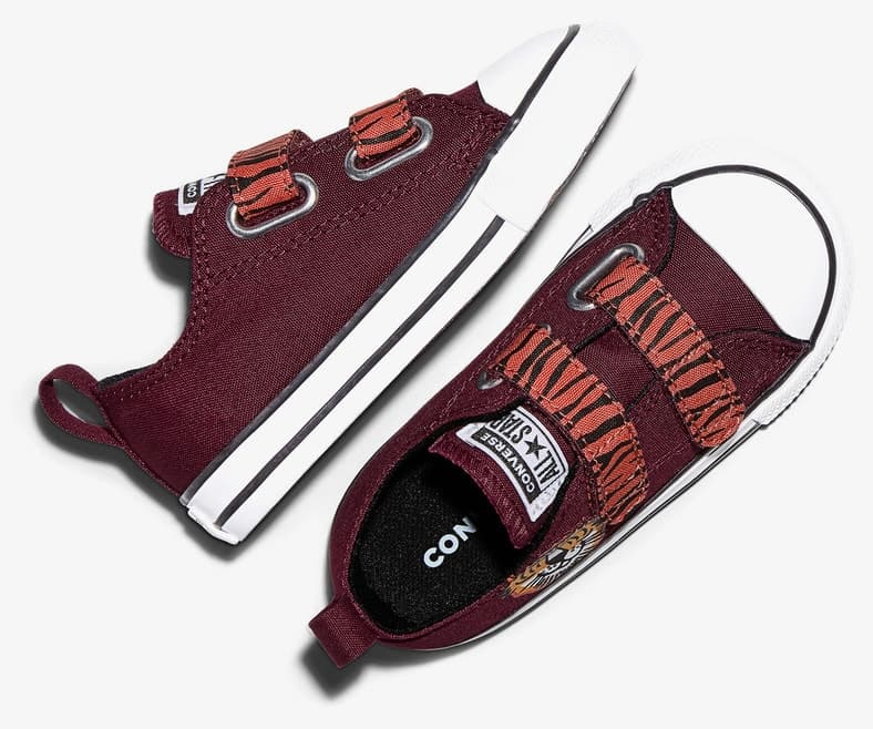 کفش کتانی بچگانه Converse Chuck Taylor All Star 2V زرشکی کفش کتانی بچگانه Converse Chuck Taylor All Star 2V زرشکی