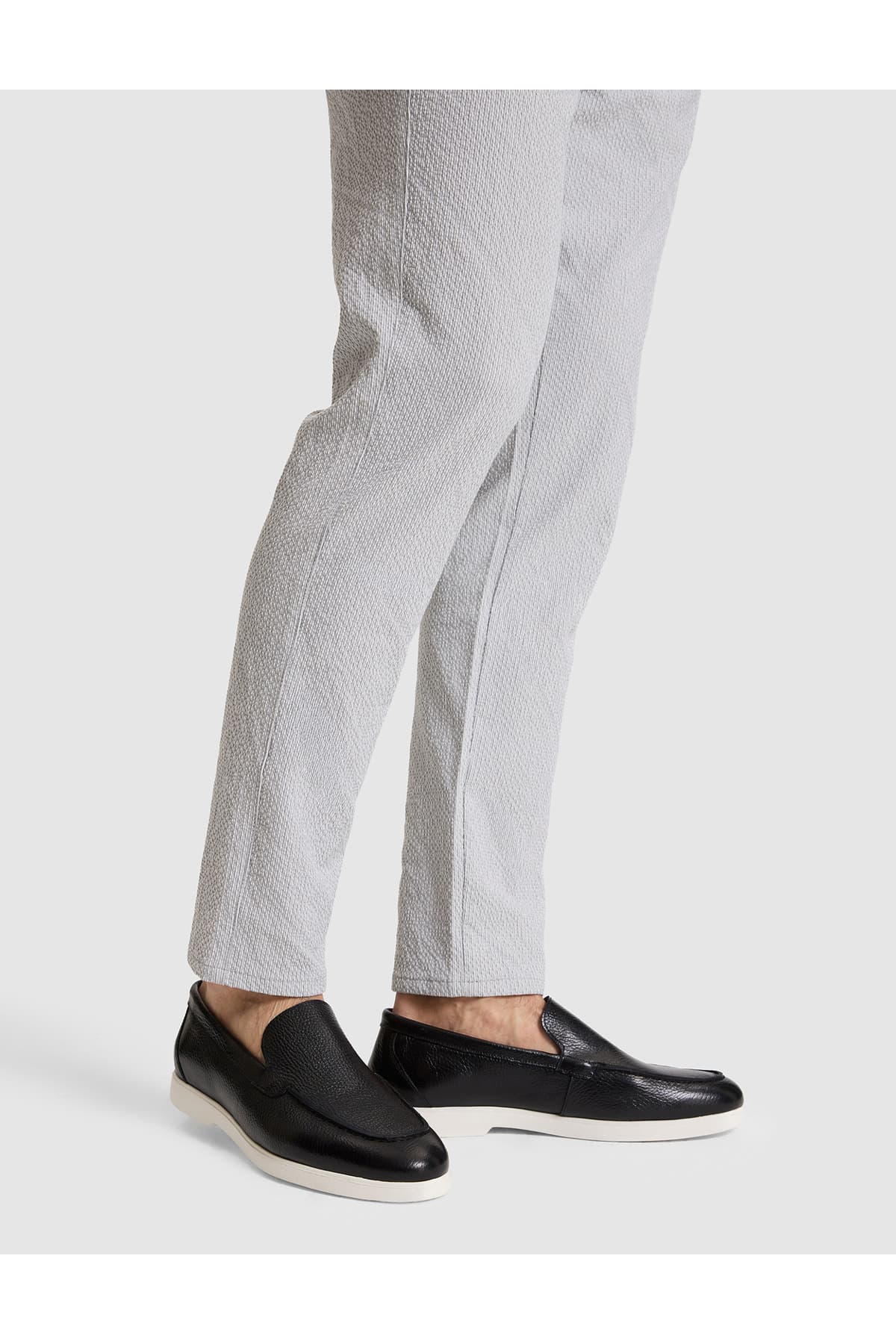 کفش لوفر مردانه Pierre Cardin مشکی چرمی زیره EVA مدل 50327089-VR046 کفش لوفر مردانه Pierre Cardin مشکی چرمی زیره EVA مدل 50327089-VR046