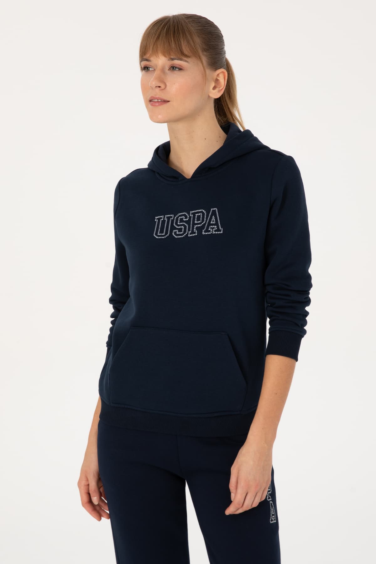 سوئیشرت زنانه U.S. Polo Assn. کاپوشوندار سرمهای با پرز داخلی مدل 50313566-VR033 سوئیشرت زنانه U.S. Polo Assn. کاپوشوندار سرمهای با پرز داخلی مدل 50313566-VR033
