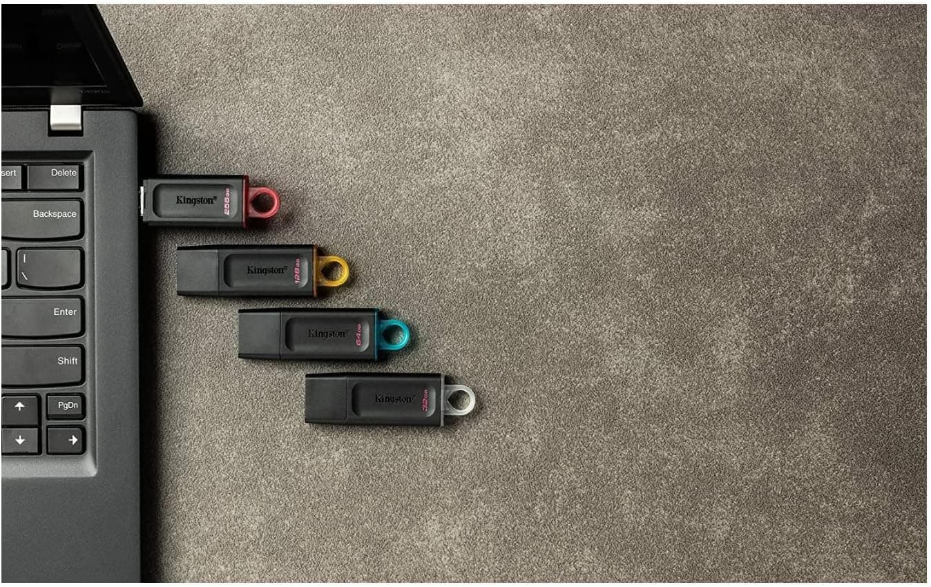 فلش مموری Kingston DataTraveler Exodia ظرفیت 128GB با رابط USB3.2 Gen1 مشکی و زرد مدل DTX/128GB فلش مموری Kingston DataTraveler Exodia ظرفیت 128GB با رابط USB3.2 Gen1 مشکی و زرد مدل DTX/128GB